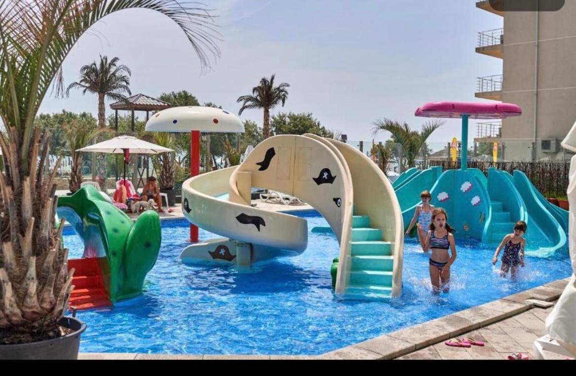 Bea Apartament On The Beach -Mamaia Nord Navodari Luaran gambar